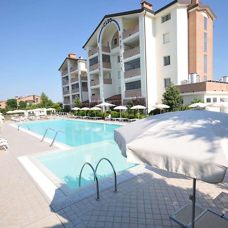 Residence Cleo Llido Degli Estensi Exteriör bild