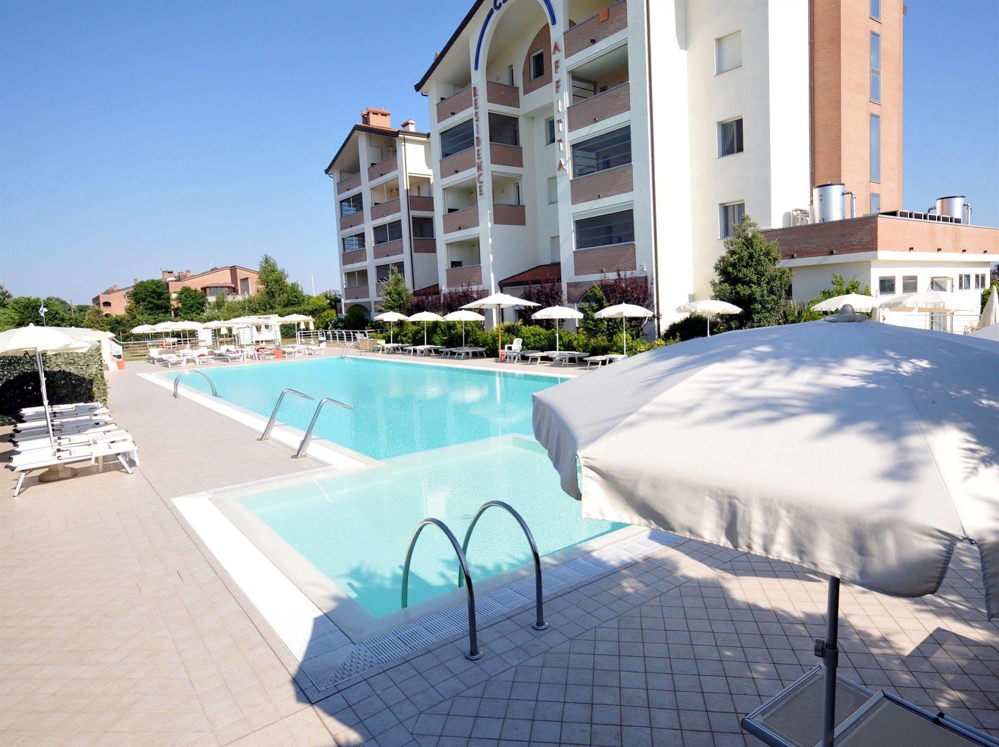 Residence Cleo Llido Degli Estensi Exteriör bild